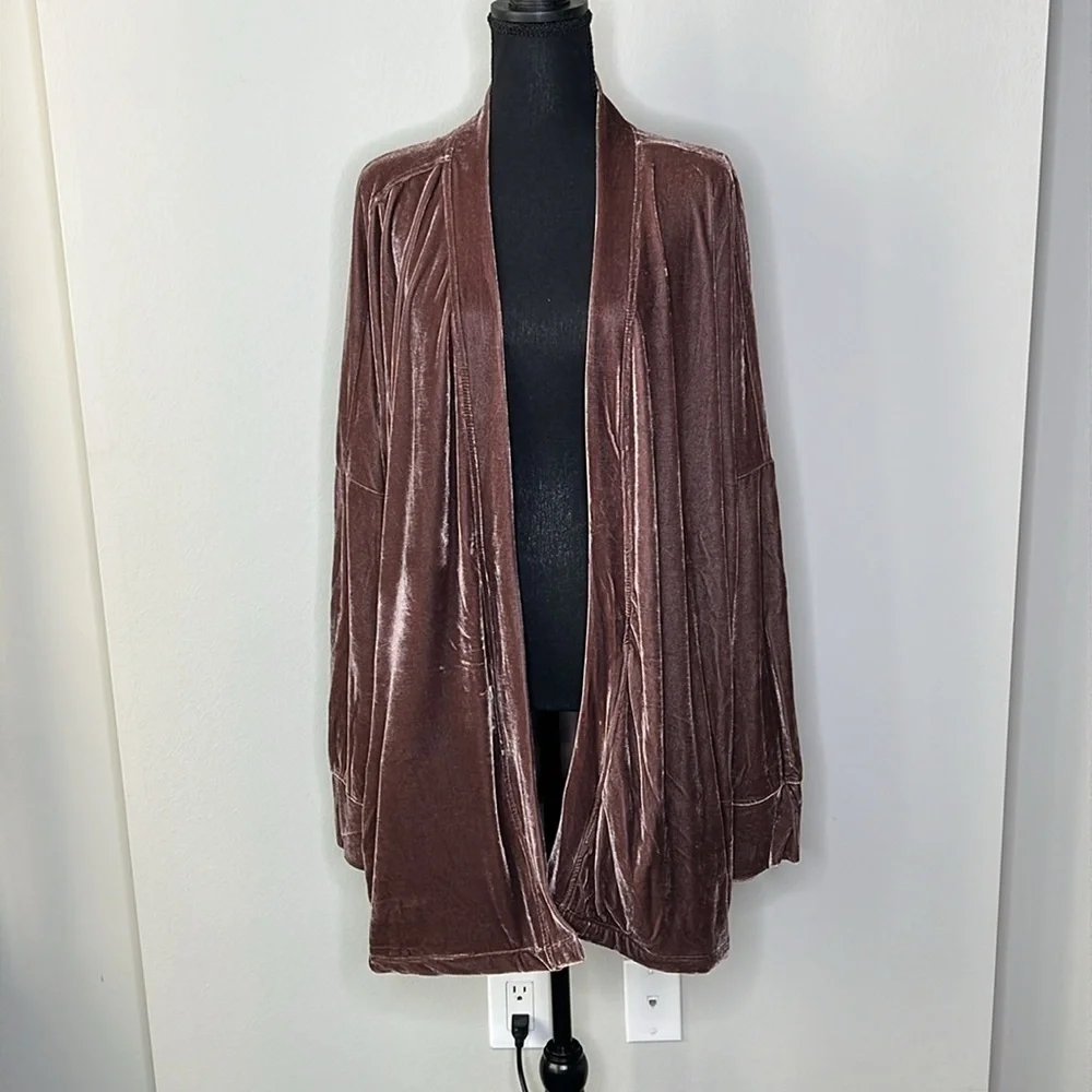 Soncy Velvet Long Sleeve Open Front Kimono in Dusty Mauve Size 5 (28W) NWT!